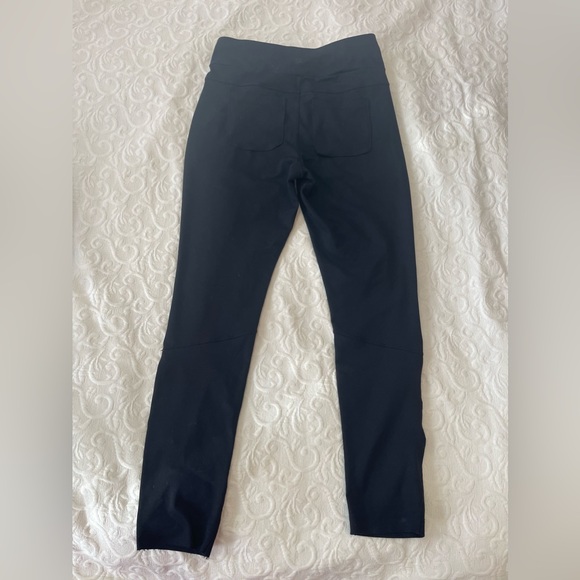 3 pair of Avalanche outdoor supply company yoga pants - Picture 9 of 9
